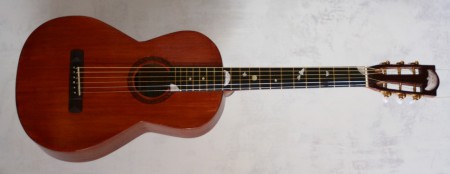 La petiotte (guitare parlor)